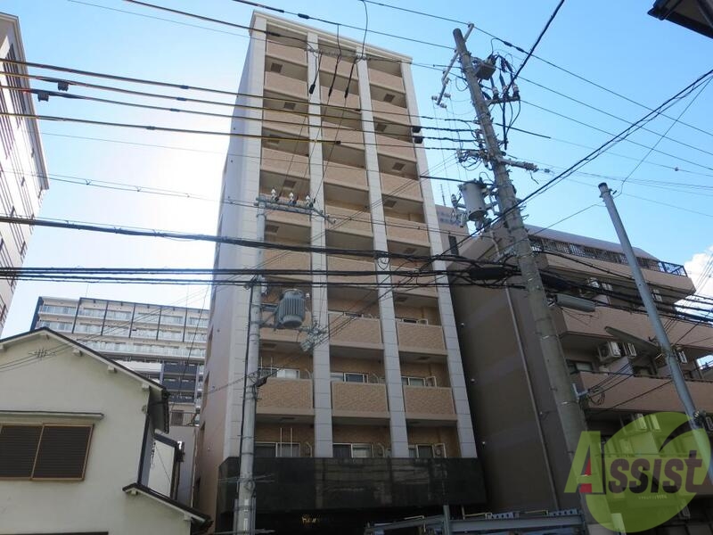 【神戸市中央区筒井町のマンションの建物外観】