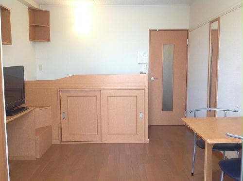 居室・リビング　フローリング仕様です。