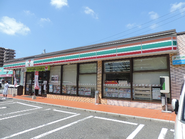 コンビニ　セブンイレブン若松小石店（コンビニ）まで539m