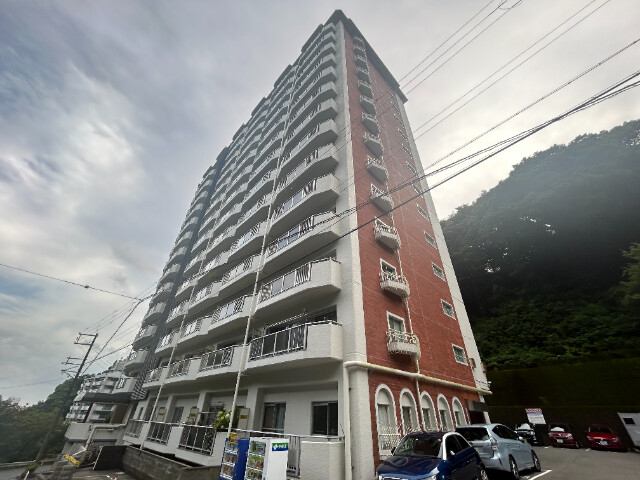 マンション住吉川の建物外観