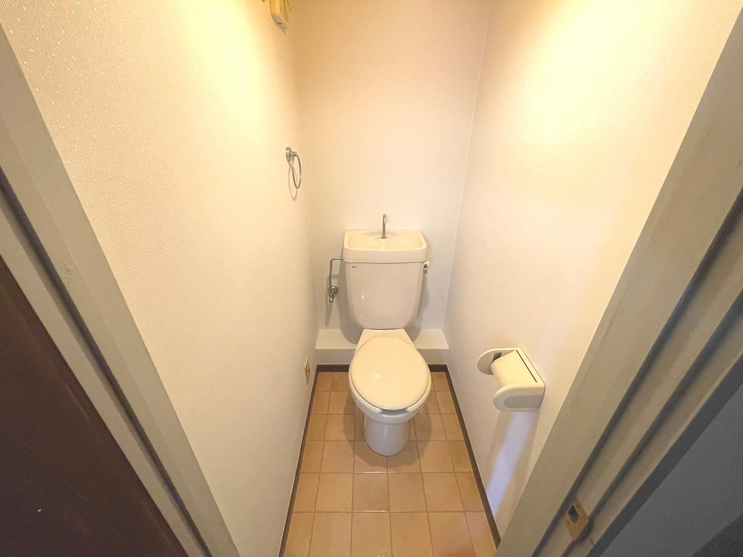 トイレ　水洗トイレ