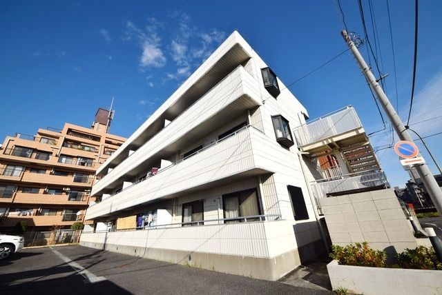 戸田市笹目のマンションの建物外観