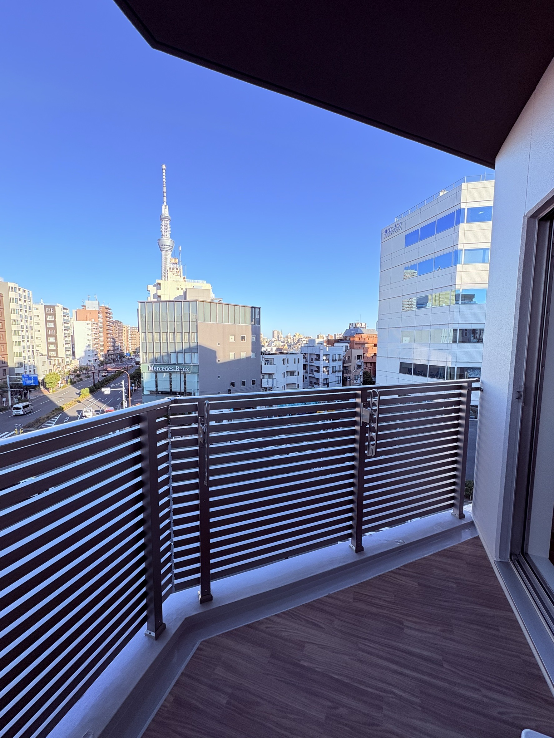 バルコニー　※同じ間取り別部屋の写真です