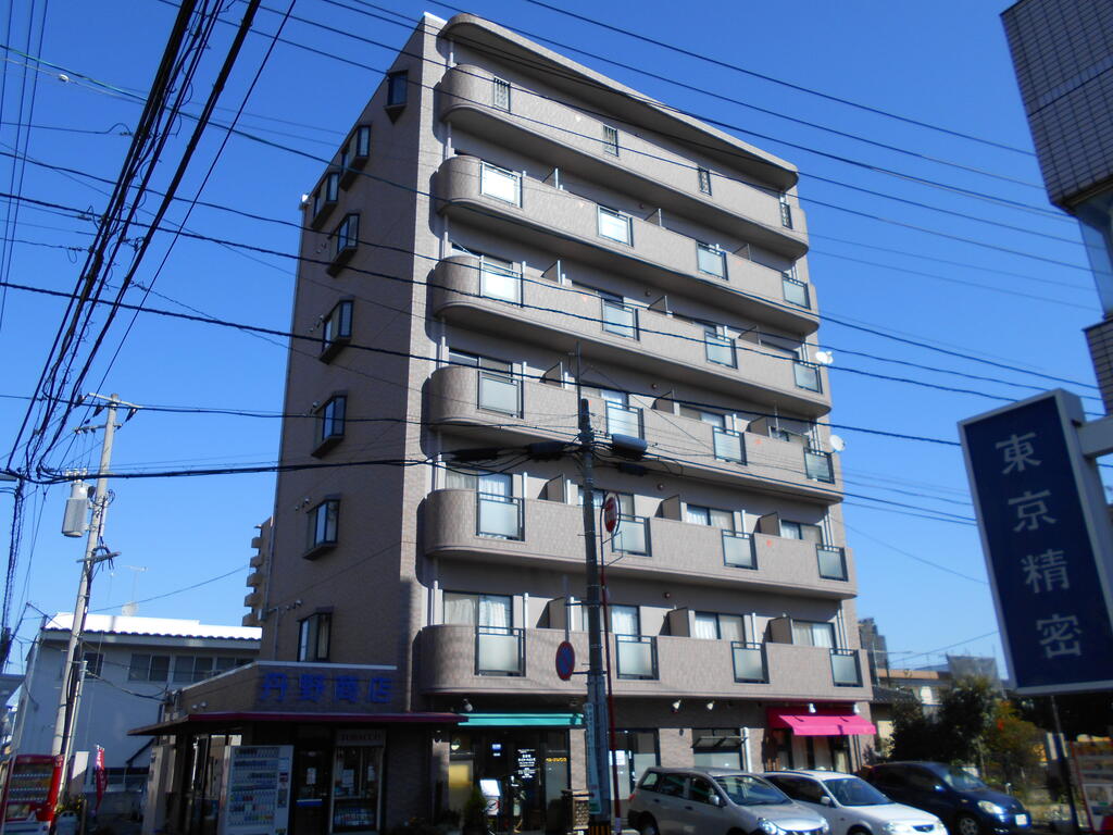 【クレセール河原町の建物外観】