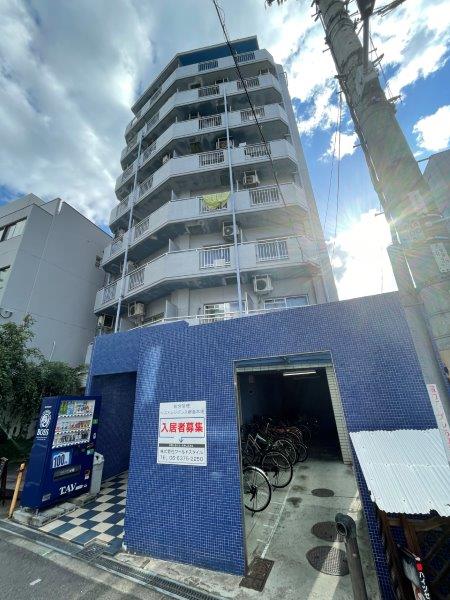 大阪市都島区都島本通のマンションの建物外観