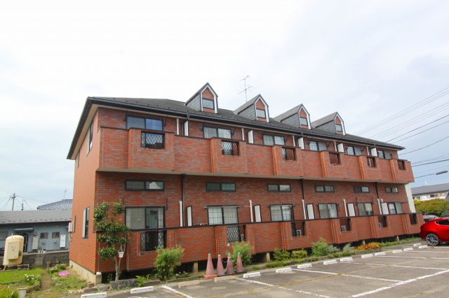 イーハウス2000の建物外観