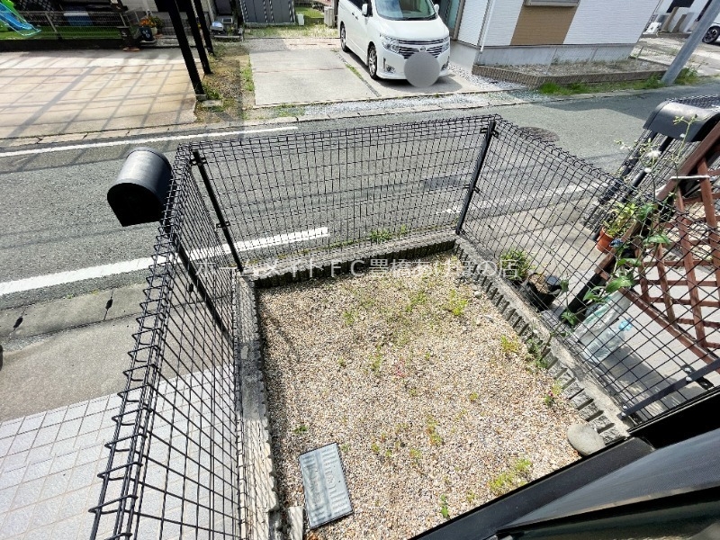 庭　同型別部屋写真