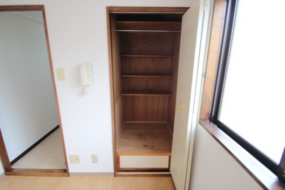 収納　※別部屋の写真です