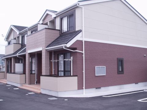 加古川市加古川町大野のアパートの建物外観