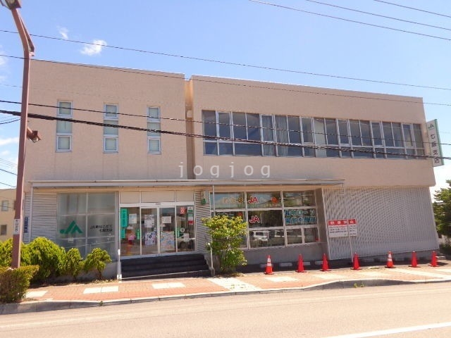 【亀田郡七飯町鳴川のマンションの銀行】