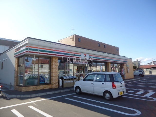 【函館市富岡町のアパートのコンビニ】