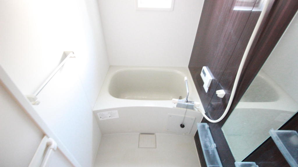 バス・シャワールーム　追い焚き機能付き浴室♪