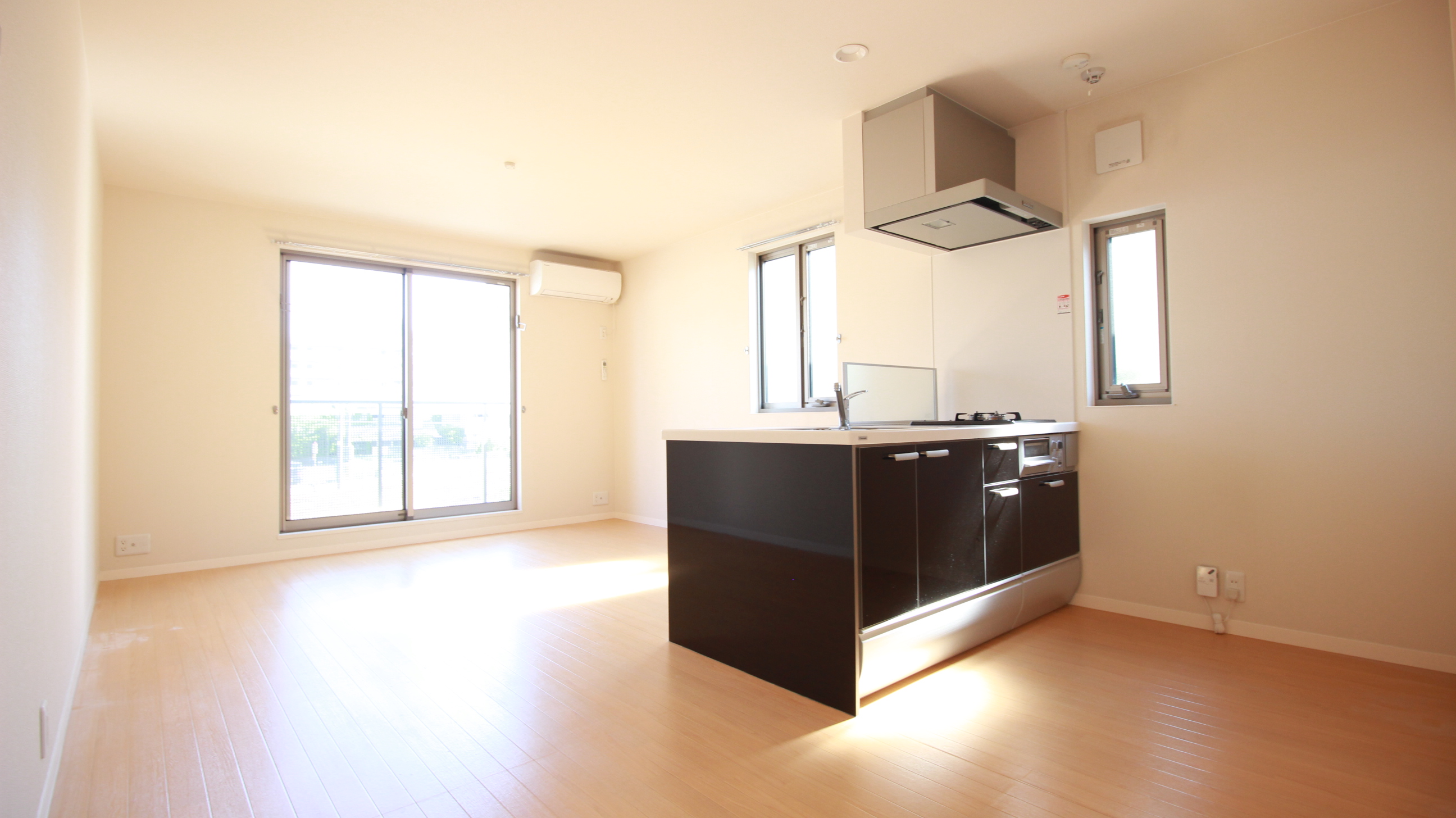 眺望　キッチン側からのリビングの眺め♪