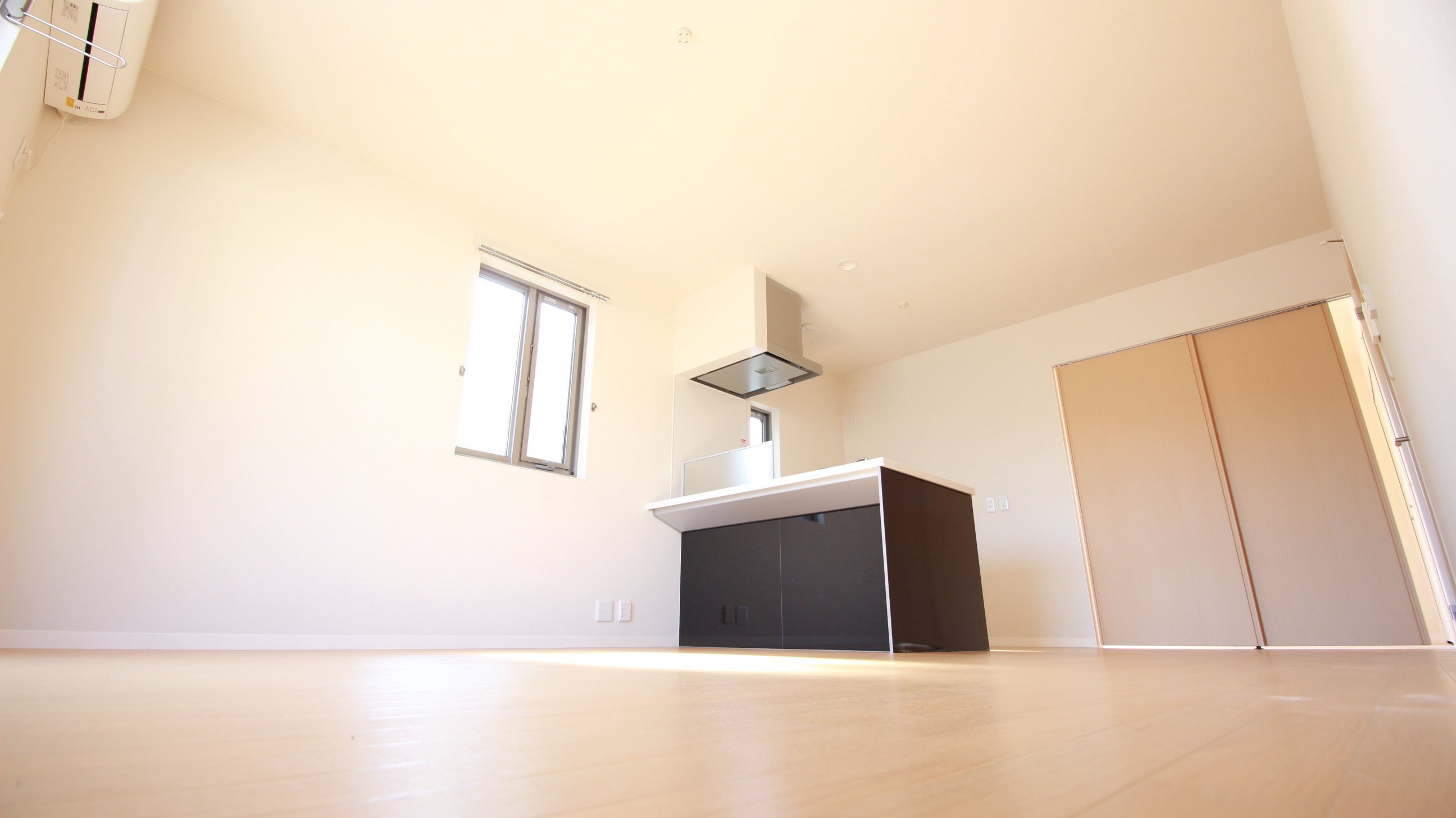 居室・リビング　12帖のLDKです！