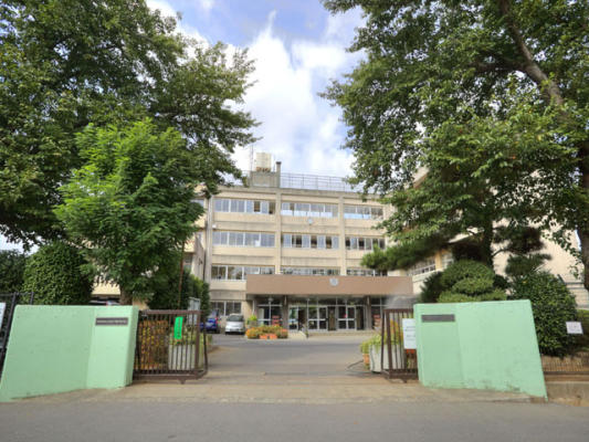 中学校　柏市立西原中学校（中学校）まで418m