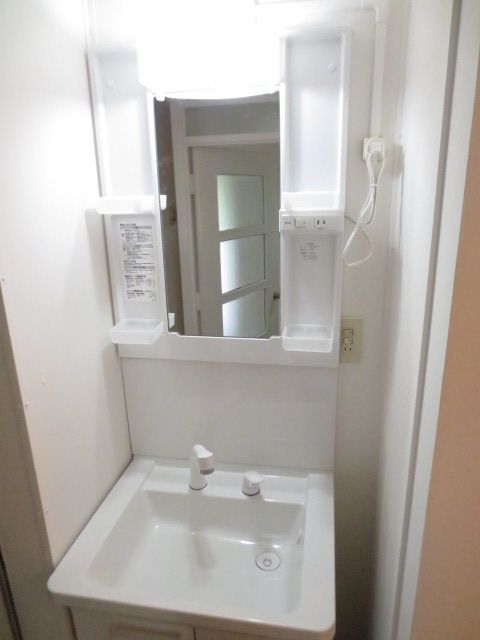 洗面設備　シャンプードレッサー