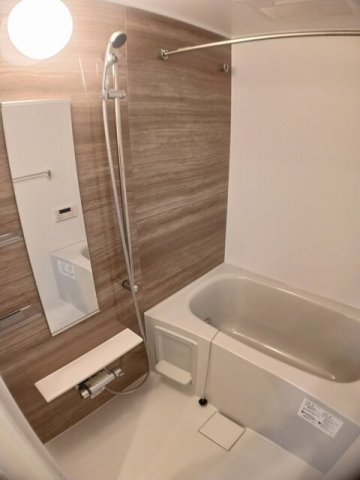 バス・シャワールーム　お風呂で日々の疲れを落としましょう