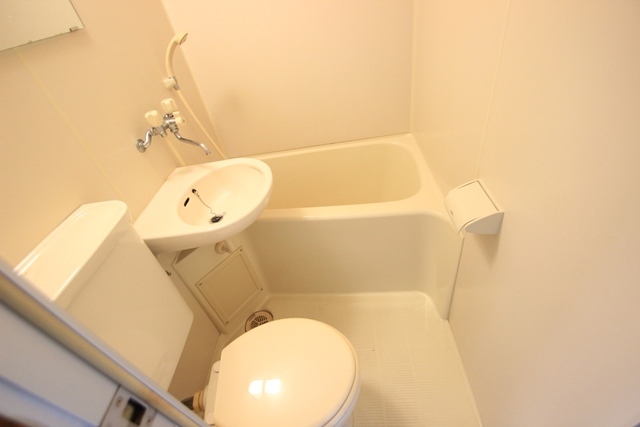 トイレ　ユニットバス