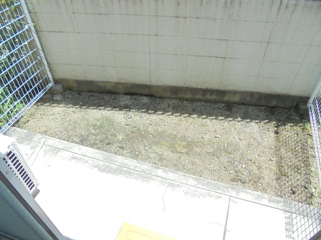 バルコニー　東向き