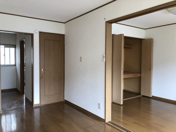 長谷川ビレッジA棟の居間写真