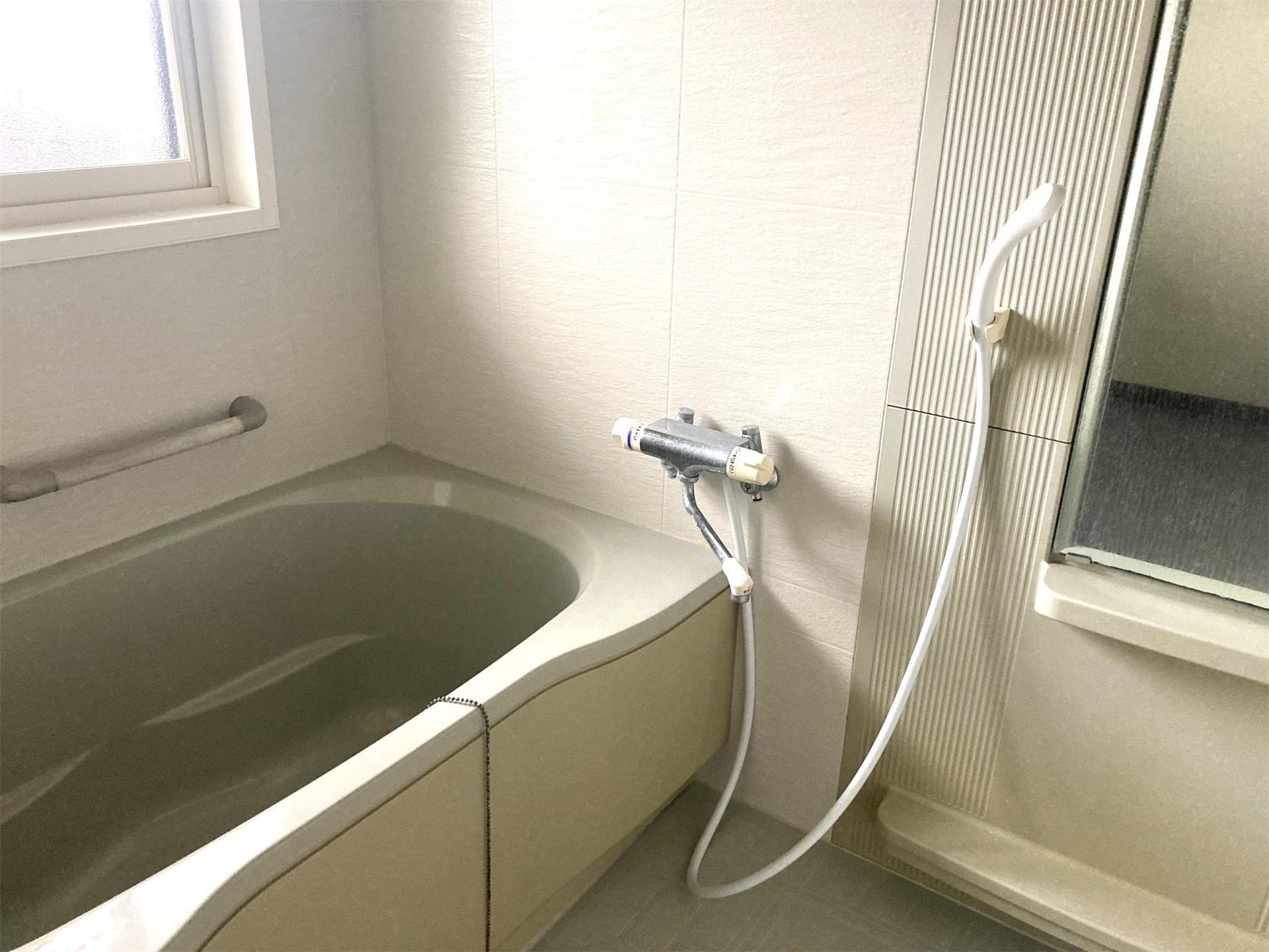 バス・シャワールーム　浴室