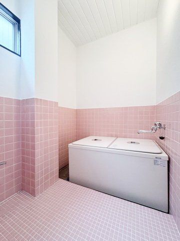 バス・シャワールーム　洗面