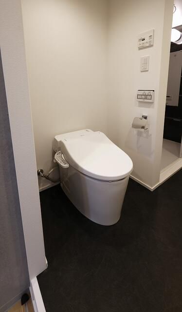 トイレ　コンパクトで使いやすいトイレです