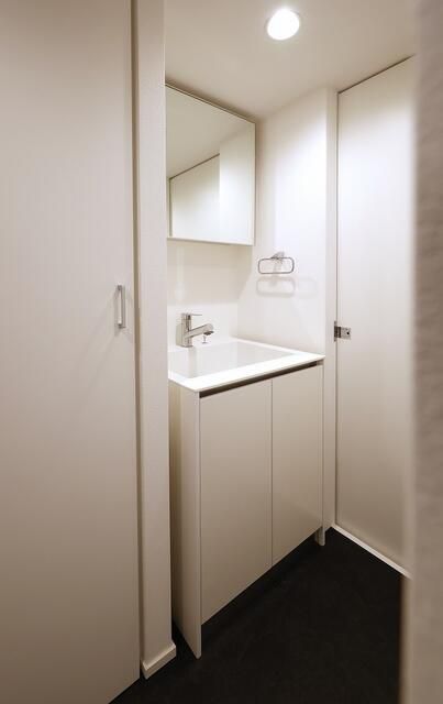 洗面設備　スペースが確保できる洗面所です