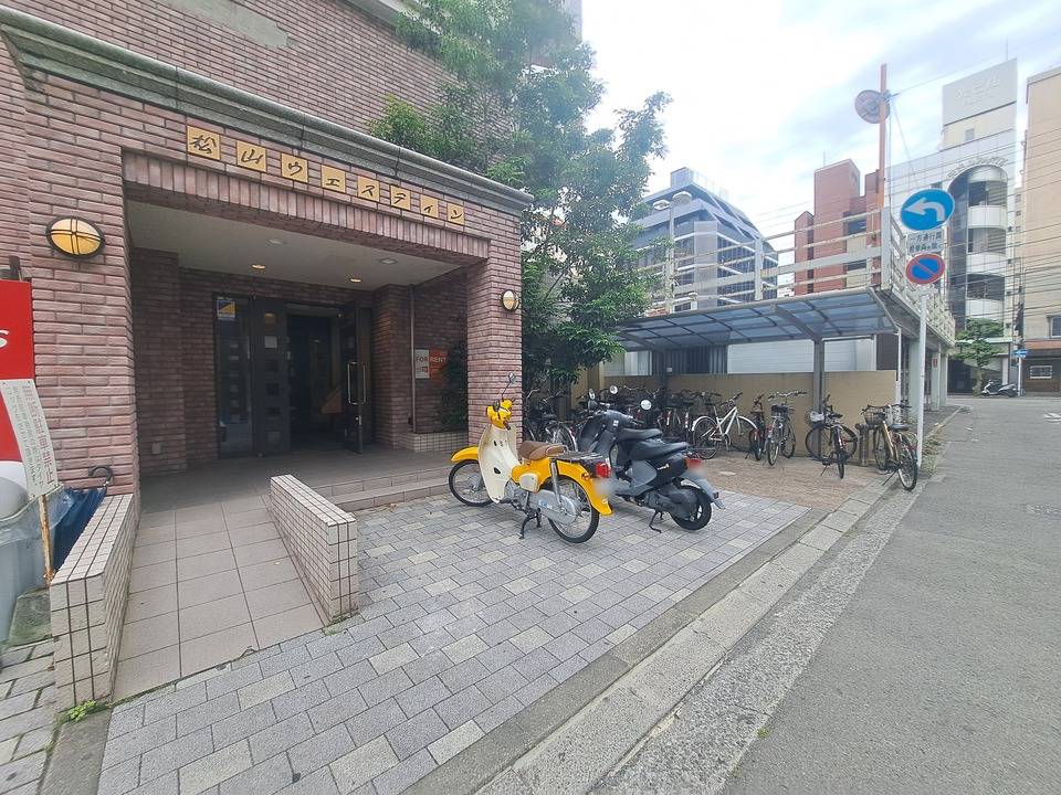 駐車場　駐輪場