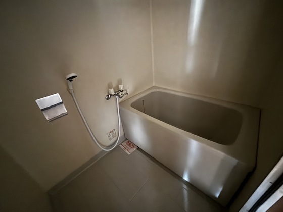 バス・シャワールーム　※別部屋の写真です