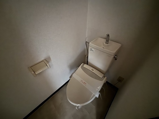 トイレ　※別部屋の写真です