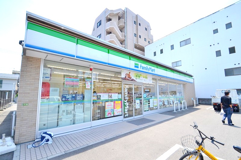 コンビニ　ファミリーマート己斐本町二丁目店（コンビニ）まで148m