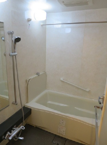 バス・シャワールーム　※別部屋参考写真