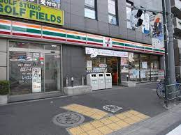 コンビニ　セブンイレブン文京本駒込4丁目店（コンビニ）まで181m