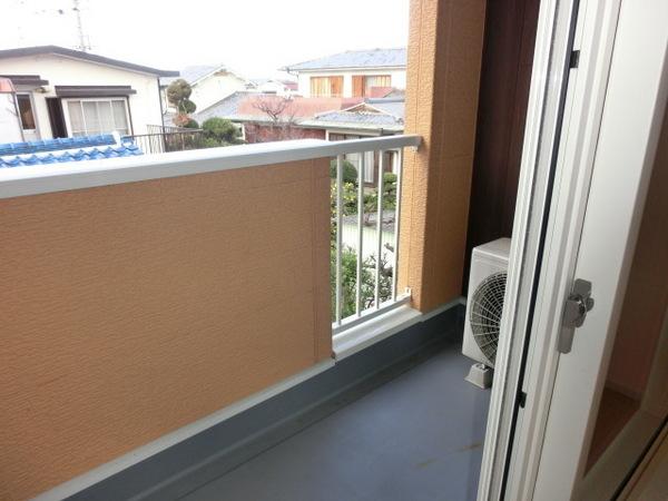 バルコニー　お布団干せます！