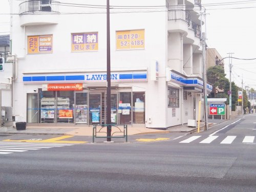コンビニ　ローソン（コンビニ）まで714m