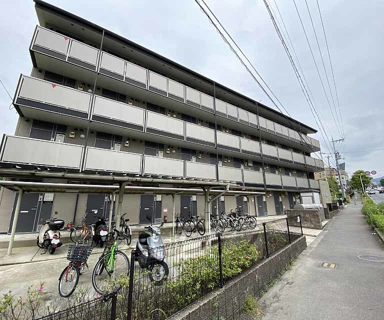 レオパレスUrban桂坂の外観写真