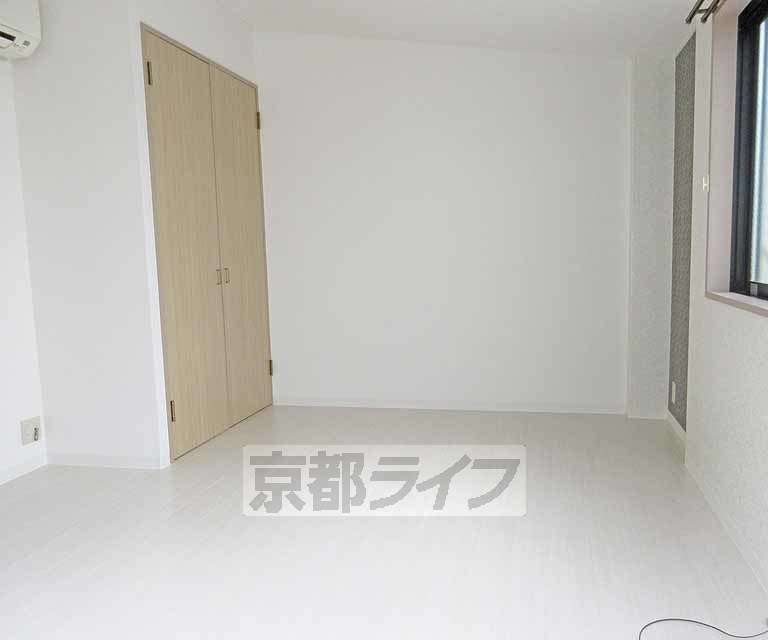 居室・リビング　清潔感のある内装のお部屋です