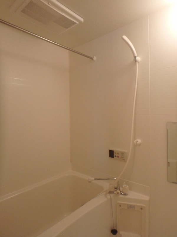 バス・シャワールーム　図面と現状に相違がある場合には現状を優先