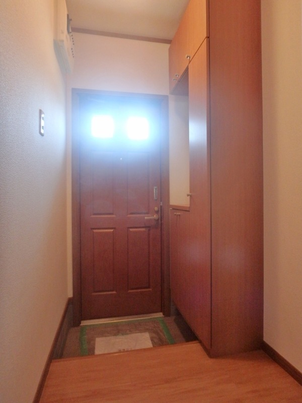 玄関　図面と現状に相違がある場合には現状を優先