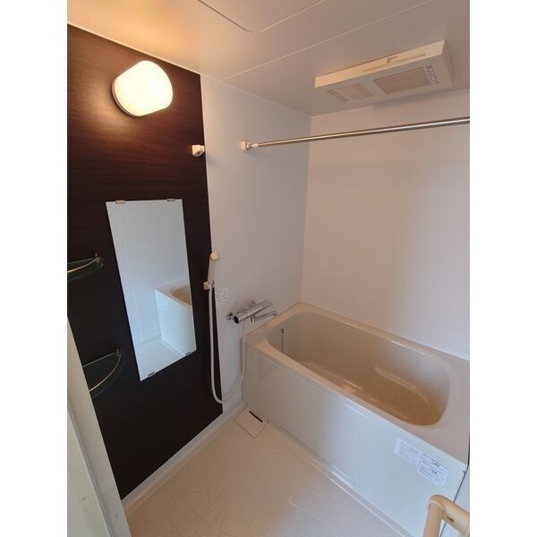 バス・シャワールーム　※別室の参考写真の為、現況優先です。