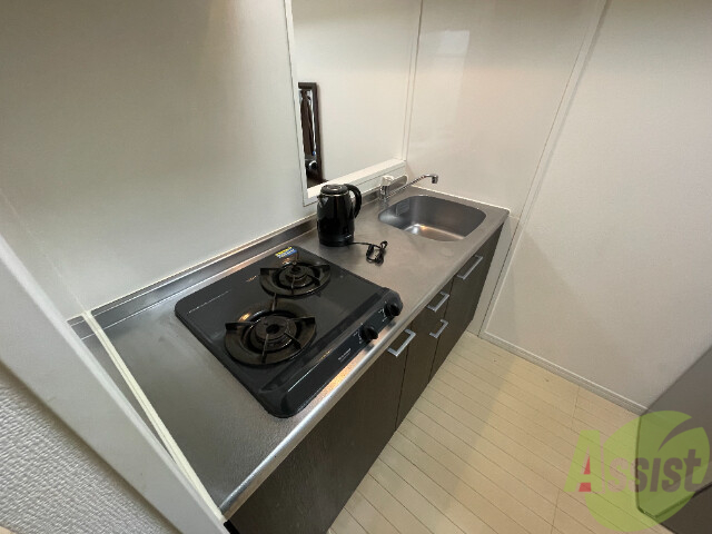 キッチン　キッチンはシックなデザインでした。洗い場も大きい。