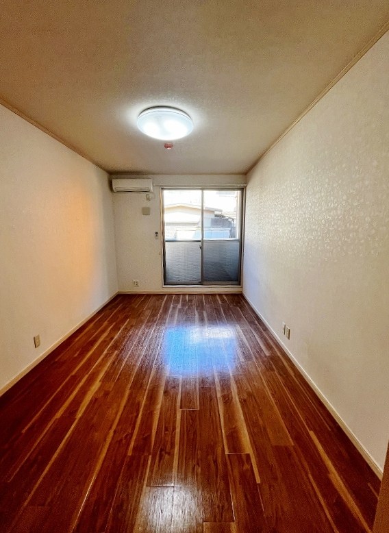 居室・リビング　★洋室7.4帖★