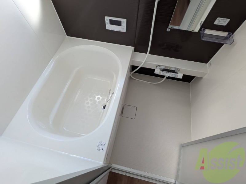 バス・シャワールーム　お風呂はゆったり入れるサイズ感がグッド。