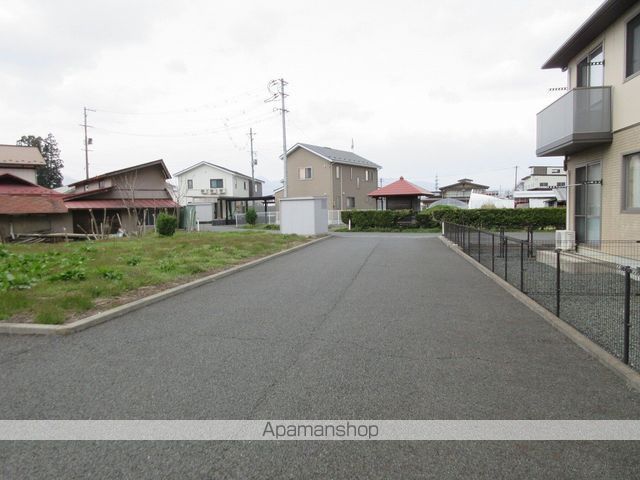 その他　前面道路（その他）まで0m