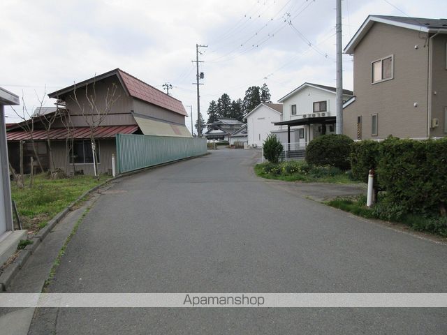 その他　前面道路（その他）まで0m