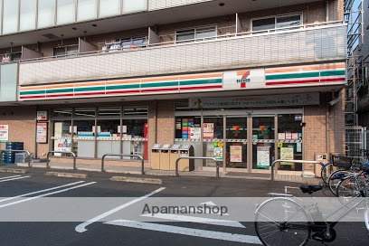 コンビニ　セブン-イレブン 大田区西蒲田店（コンビニ）まで554m