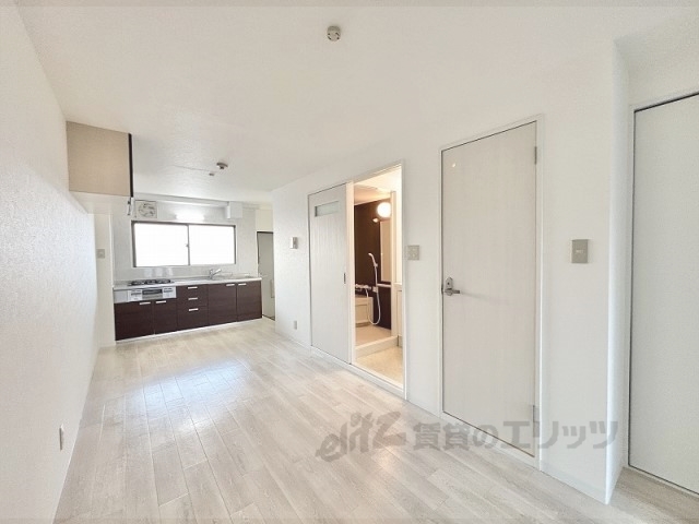 居室・リビング　リビング