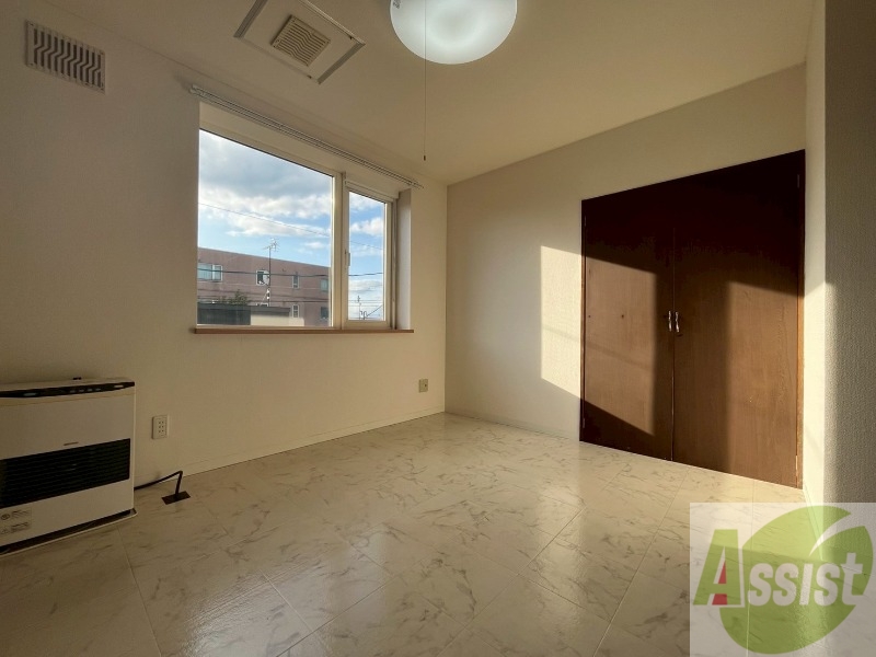 居室・リビング　広くてキレイなお部屋が広がっていて、充実した生活が送れそう。