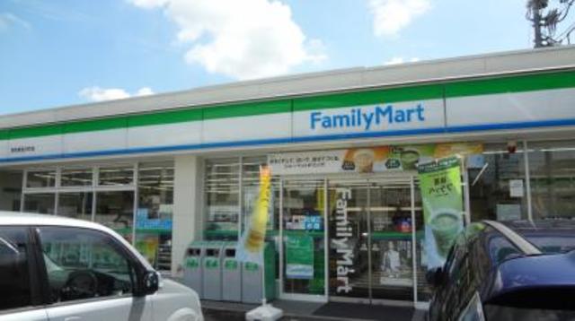 コンビニ　ファミリーマート秀栄東浅川町店（コンビニ）まで409m